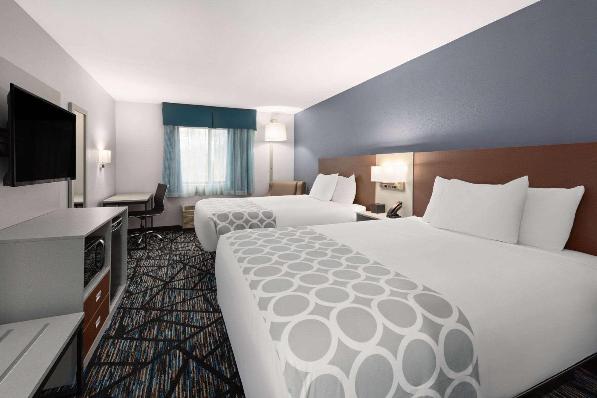 Baymont By Wyndham Warrenton Hotel Ngoại thất bức ảnh