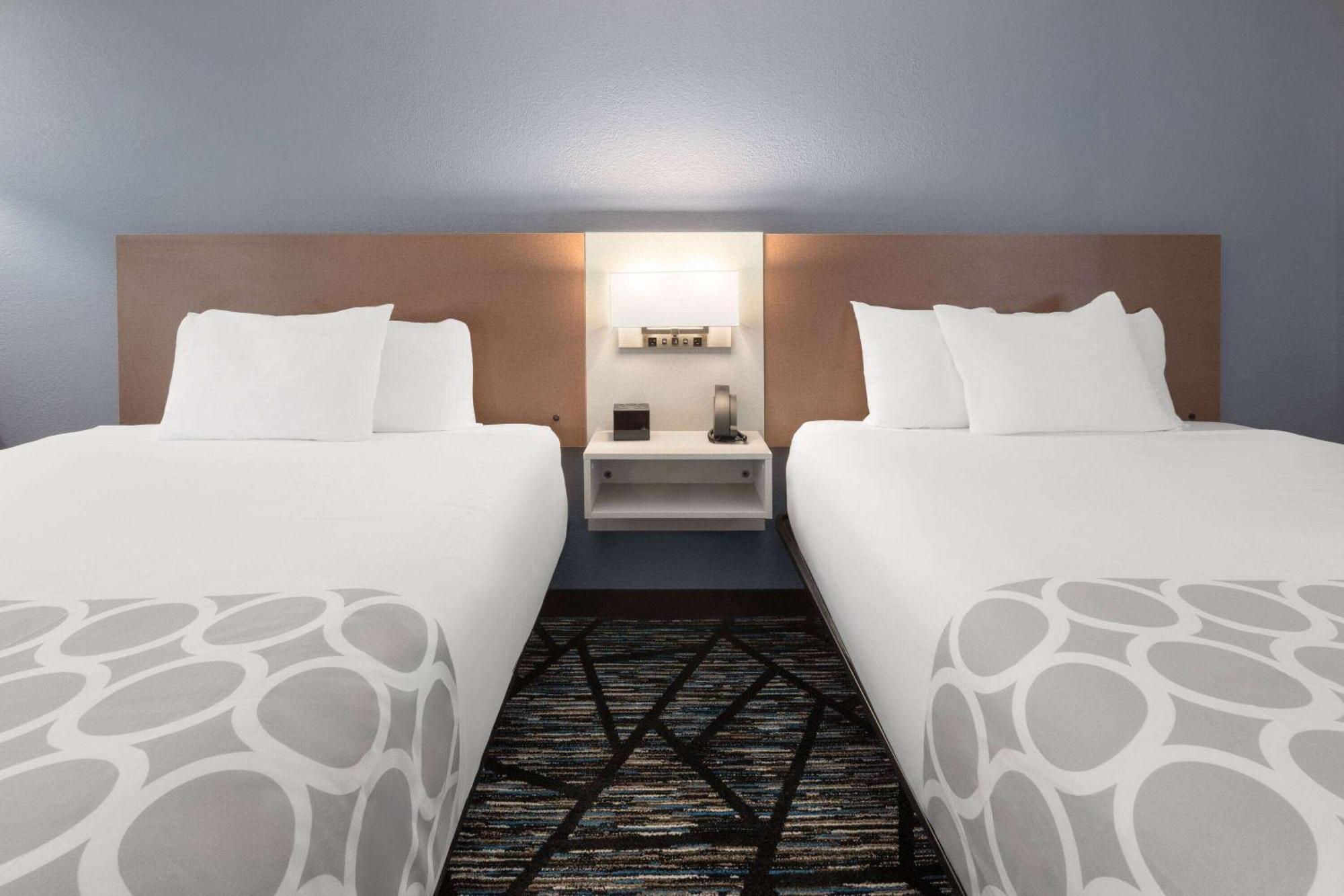 Baymont By Wyndham Warrenton Hotel Ngoại thất bức ảnh