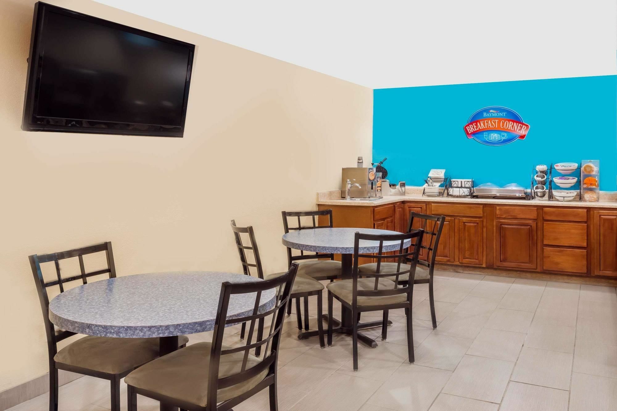 Baymont By Wyndham Warrenton Hotel Ngoại thất bức ảnh